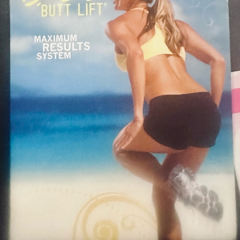 Booty Band Butt Lift - Yellow Top, Black Shorts